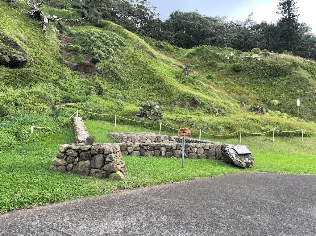Views of the cultural memorial site at the Nu’uanu Pali Lookout in Oahu, Hawaii